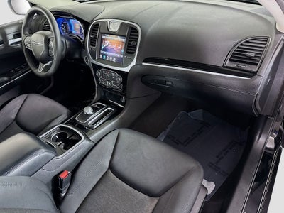 2023 Chrysler 300 Touring