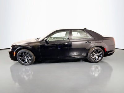 2023 Chrysler 300 Touring