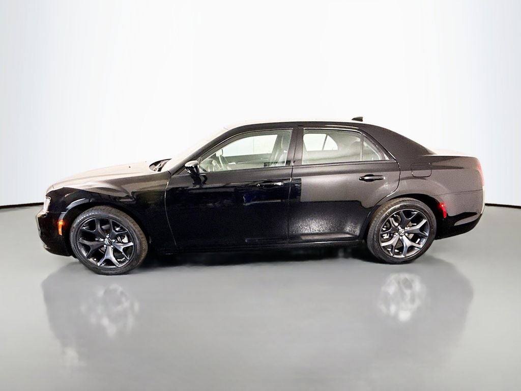 2023 Chrysler 300 Touring