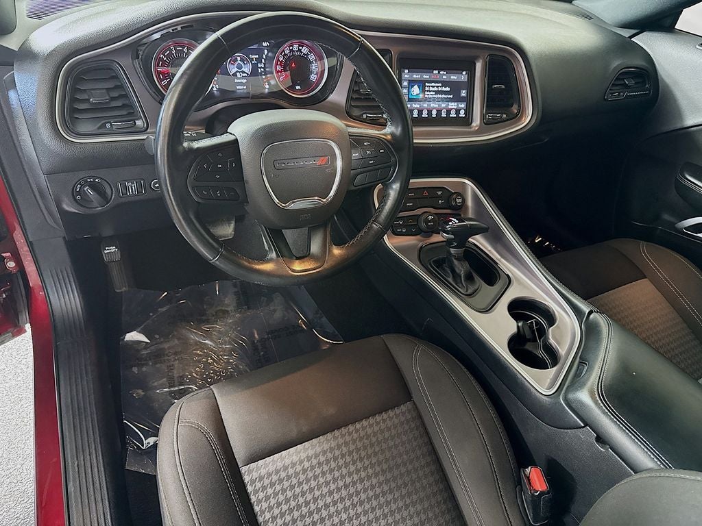 2022 Dodge Challenger SXT