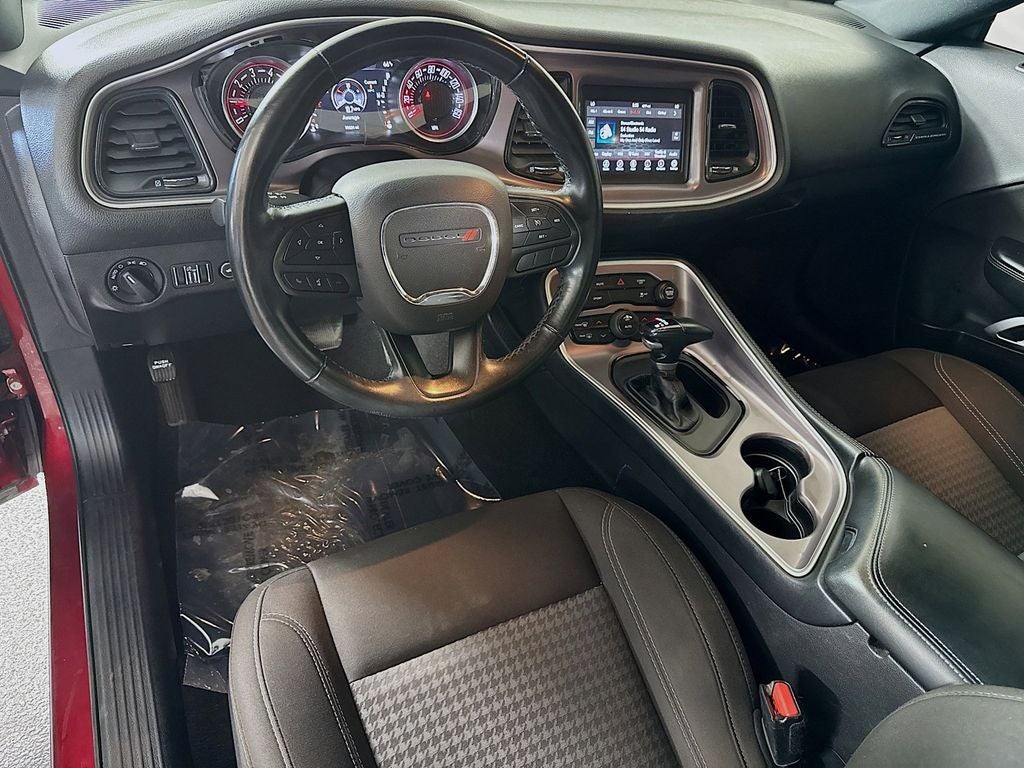 2022 Dodge Challenger SXT