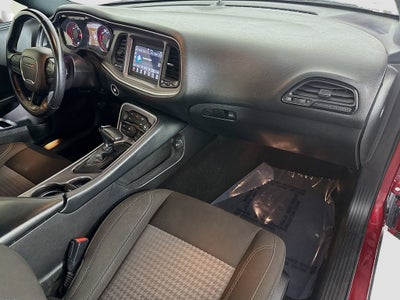 2022 Dodge Challenger SXT