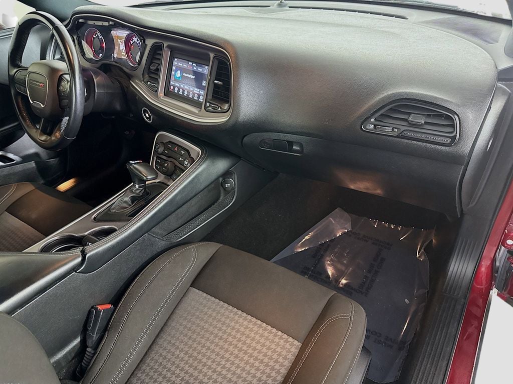 2022 Dodge Challenger SXT