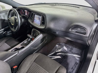 2017 Dodge Challenger SXT
