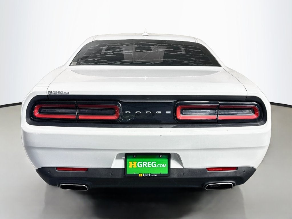 2017 Dodge Challenger SXT