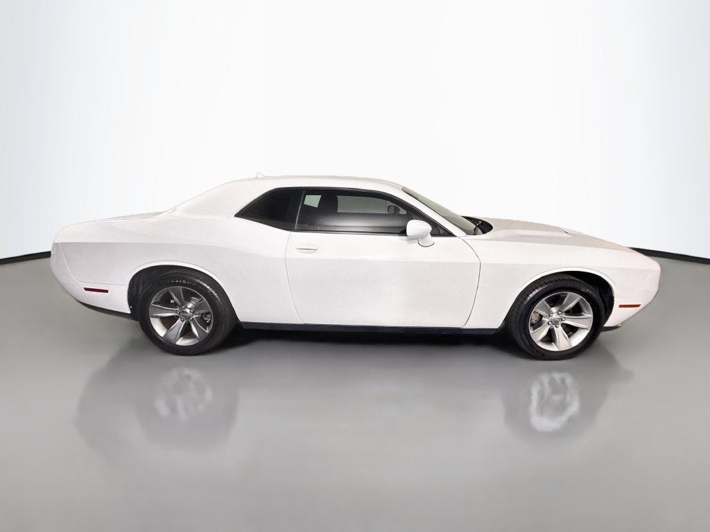2017 Dodge Challenger SXT