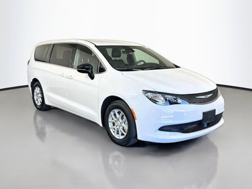 2026 Chrysler Voyager LX