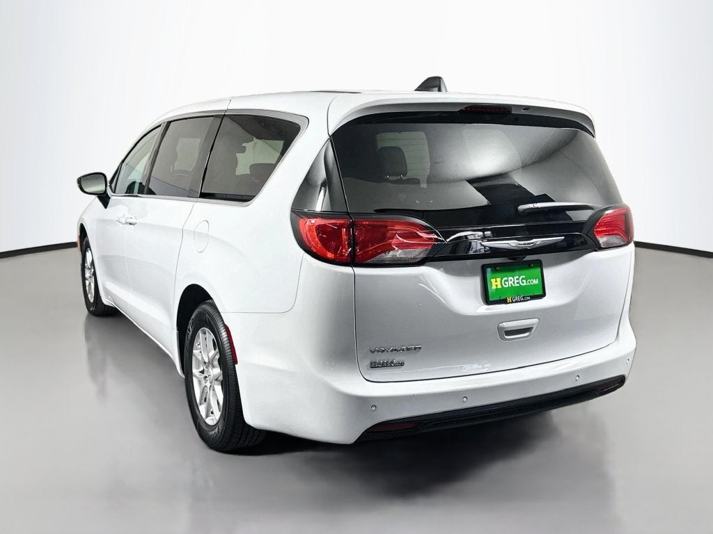2026 Chrysler Voyager LX