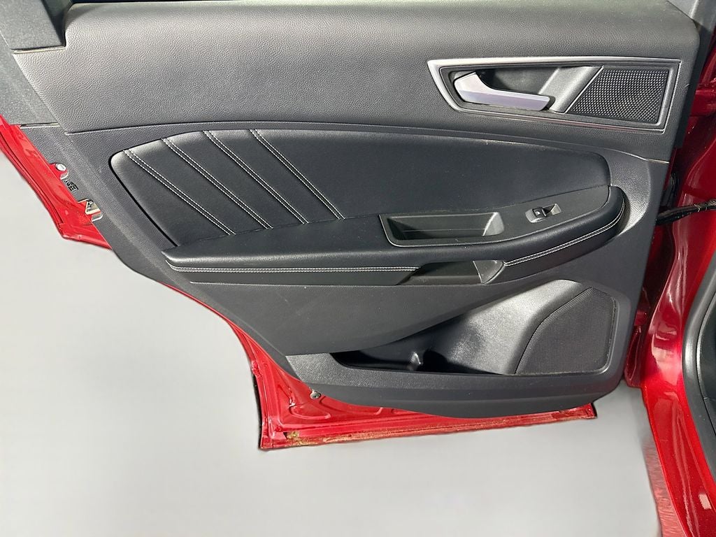 2022 Ford Edge ST