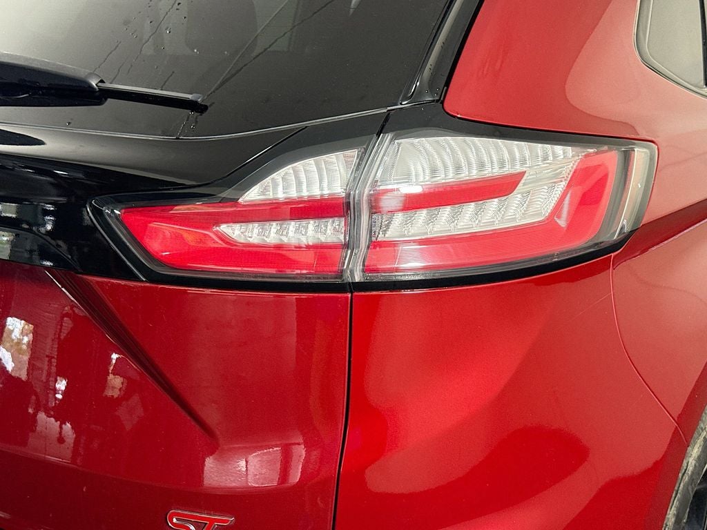 2022 Ford Edge ST