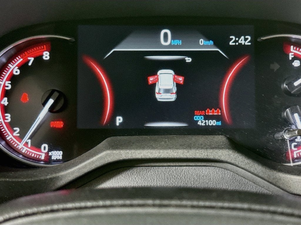 2025 Toyota RAV4 LE