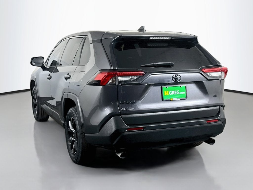 2022 Toyota RAV4 LE