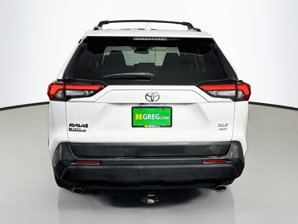 2020 Toyota RAV4 XLE
