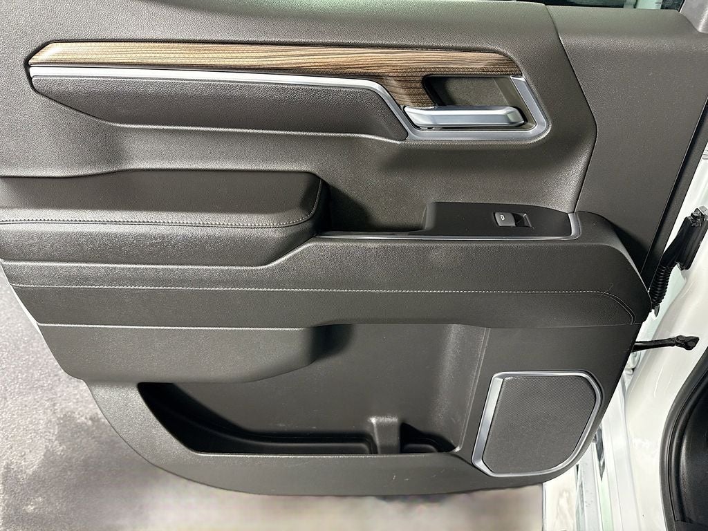 2023 Chevrolet Silverado 1500 LT LT1