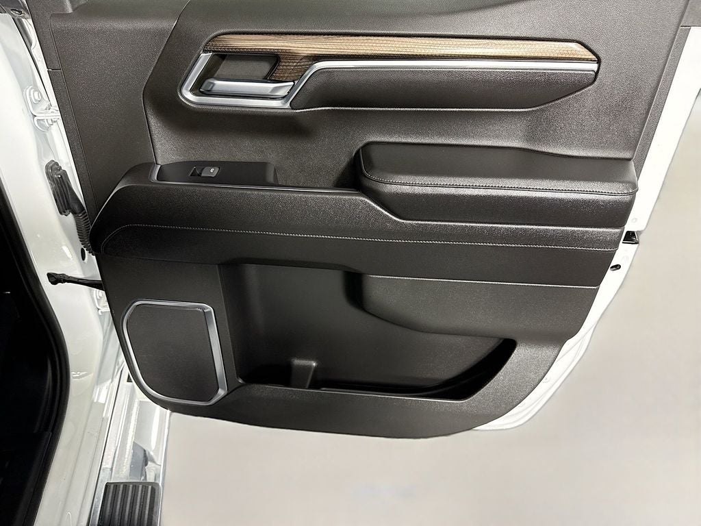 2023 Chevrolet Silverado 1500 LT LT1