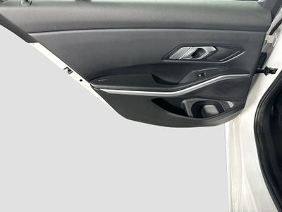 2023 BMW 3 Series 330i