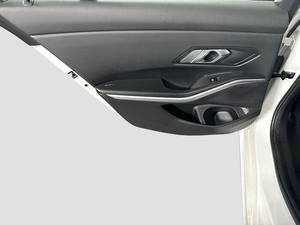 2023 BMW 3 Series 330i