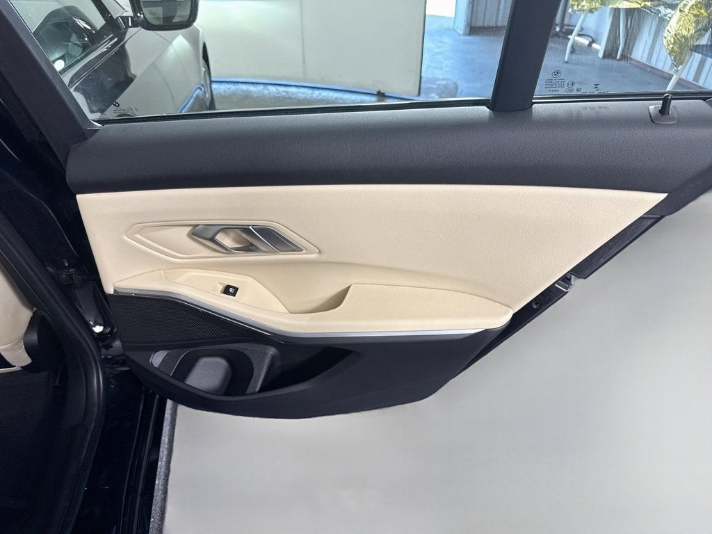 2023 BMW 3 Series 330i