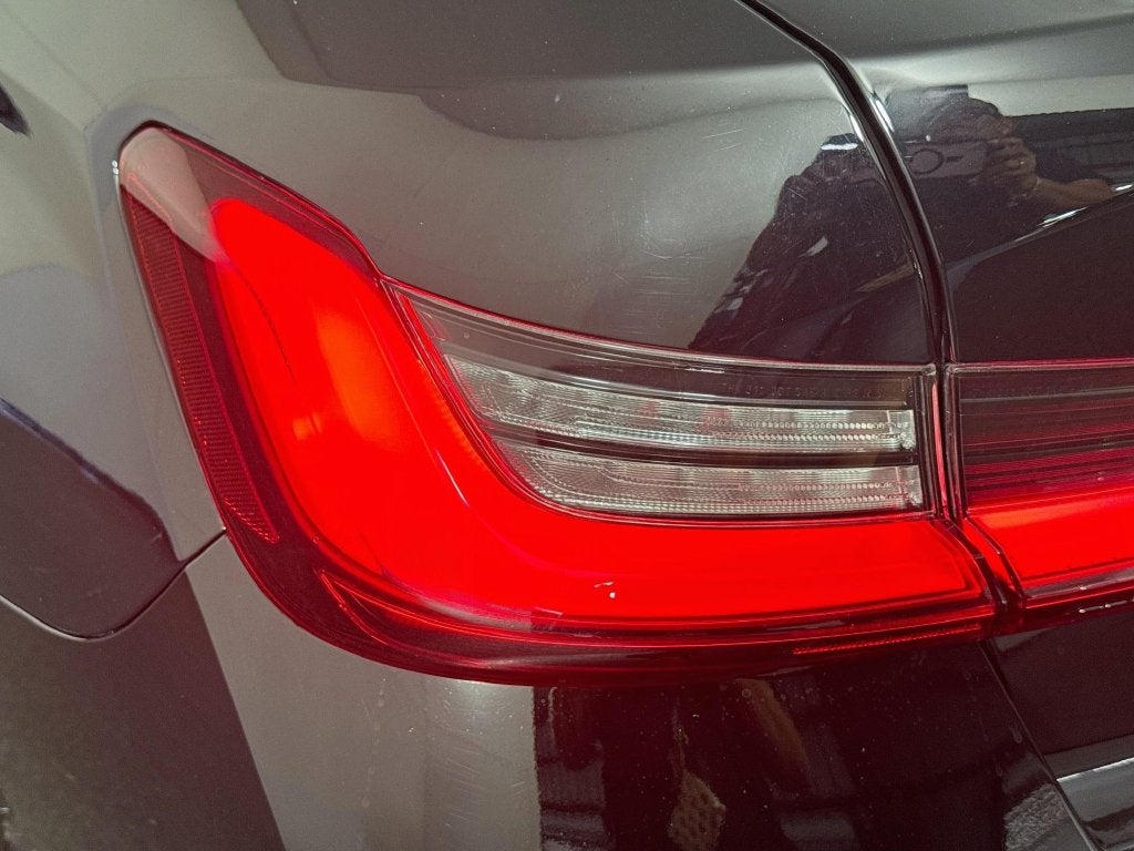 2023 BMW 3 Series 330i