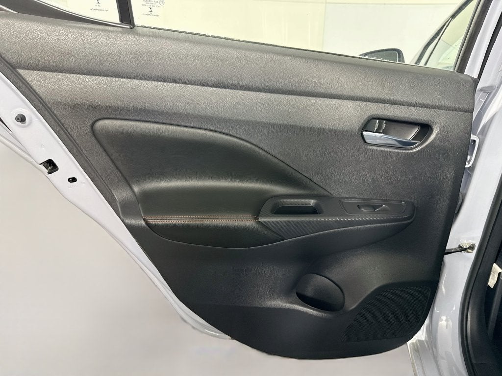 2025 Nissan Versa 1.6 SR