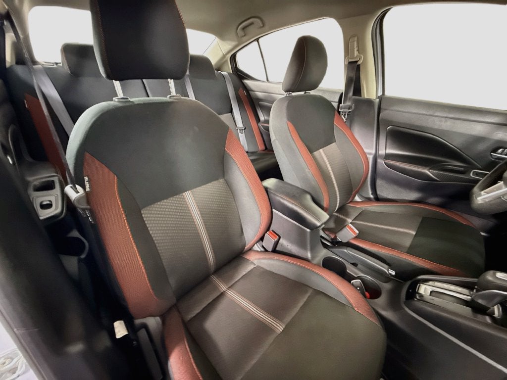 2025 Nissan Versa 1.6 SR