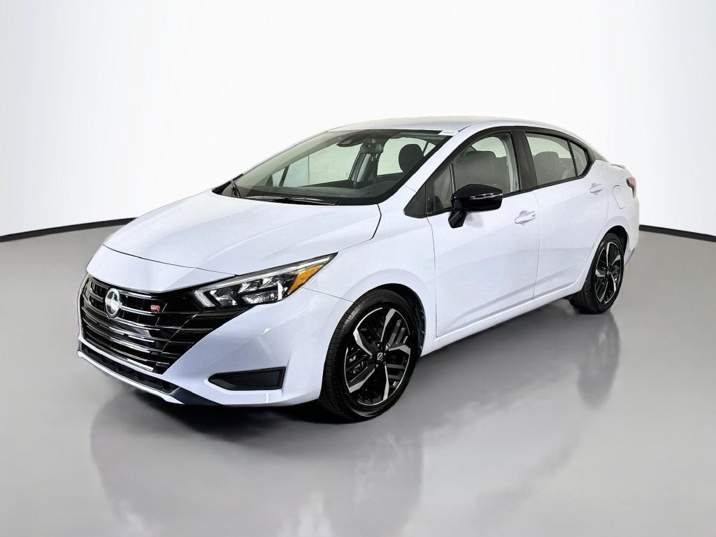 2025 Nissan Versa 1.6 SR