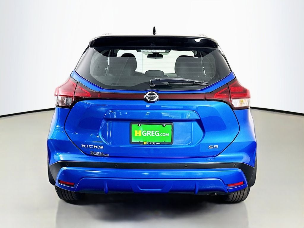 2021 Nissan Kicks SR