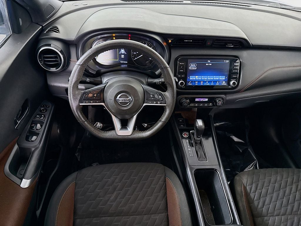 2021 Nissan Kicks SR