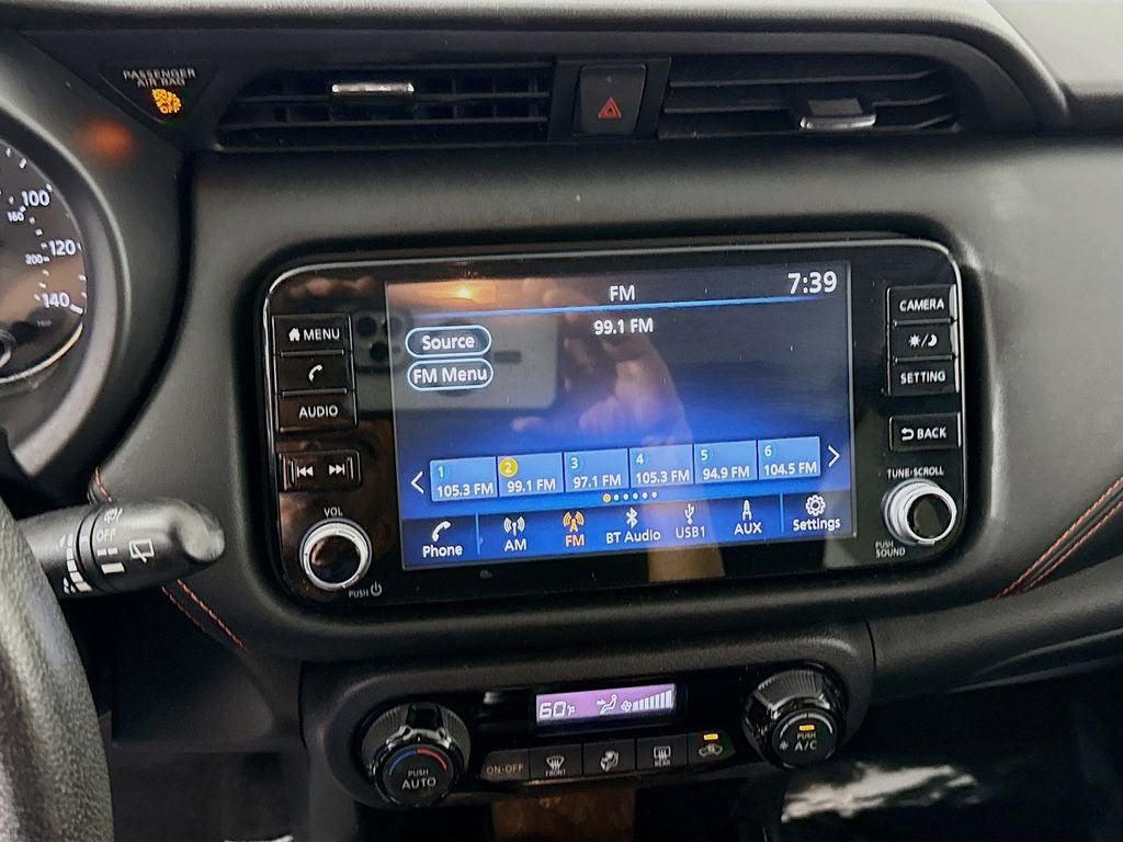 2021 Nissan Kicks SR