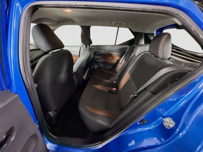 2021 Nissan Kicks SR
