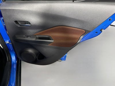 2021 Nissan Kicks SR