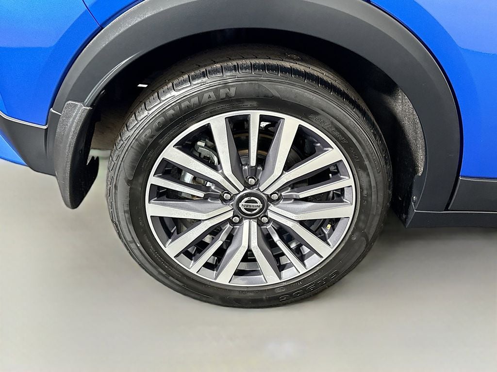 2021 Nissan Kicks SR