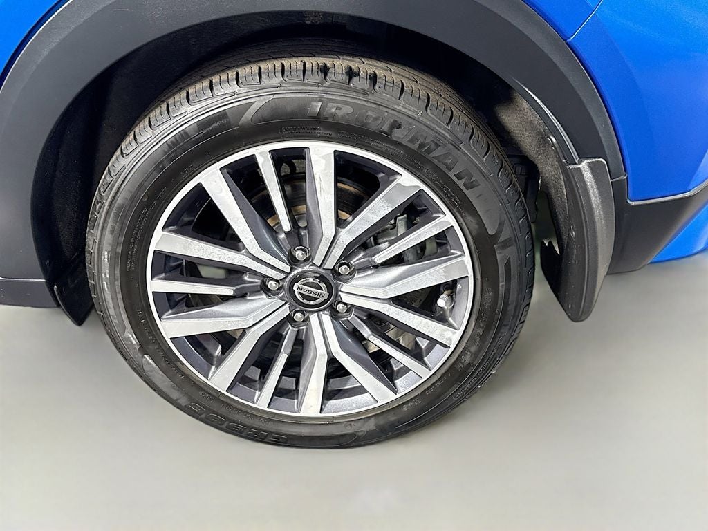 2021 Nissan Kicks SR