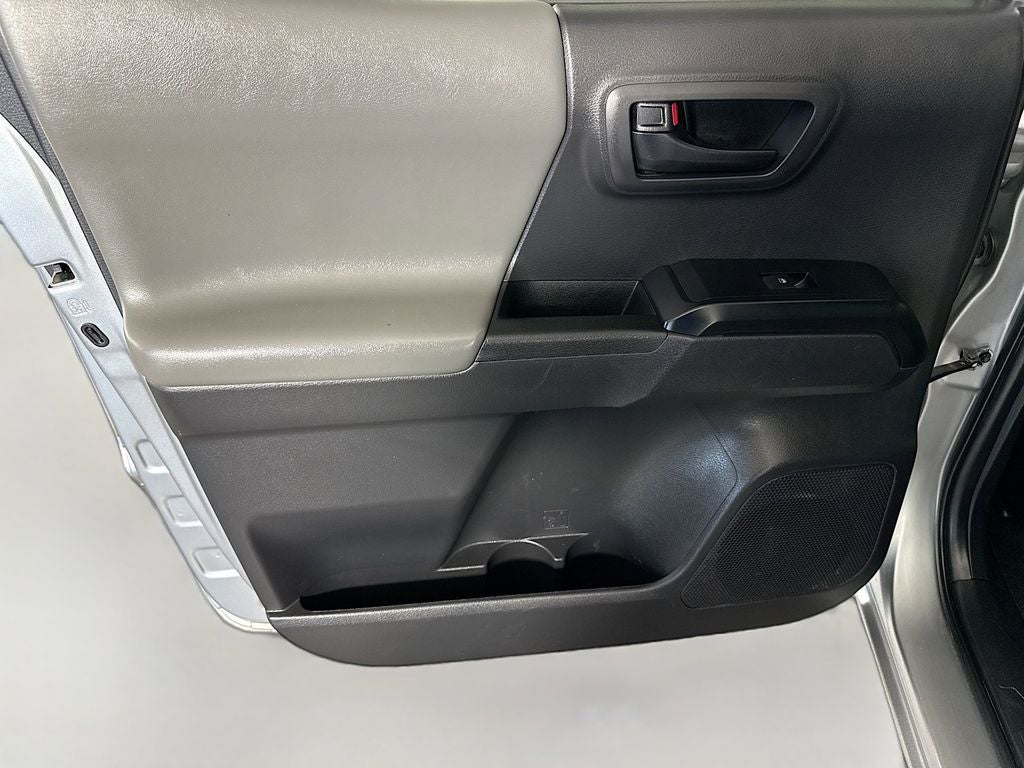 2022 Toyota Tacoma SR V6
