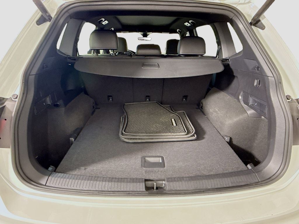 2024 Volkswagen Tiguan 2.0T SEL R-Line