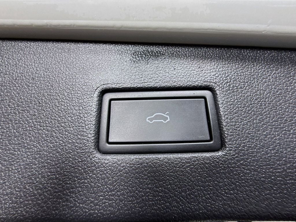 2024 Volkswagen Tiguan 2.0T SEL R-Line