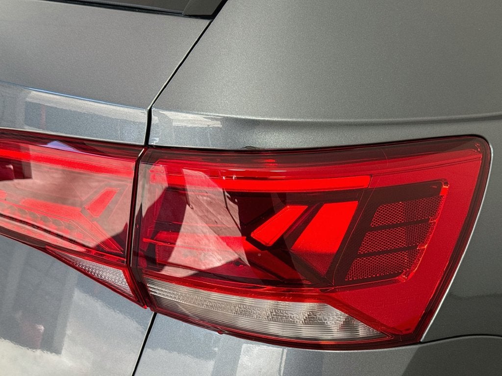 2024 Volkswagen Taos 1.5T SEL