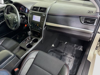2017 Toyota Camry SE