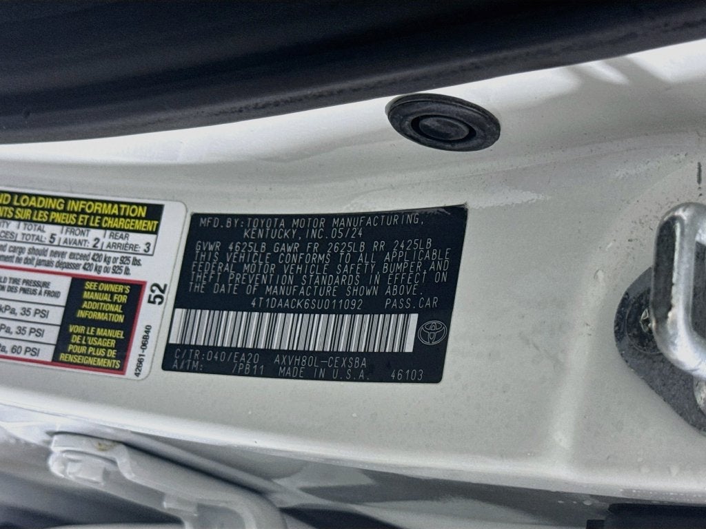 2025 Toyota Camry SE