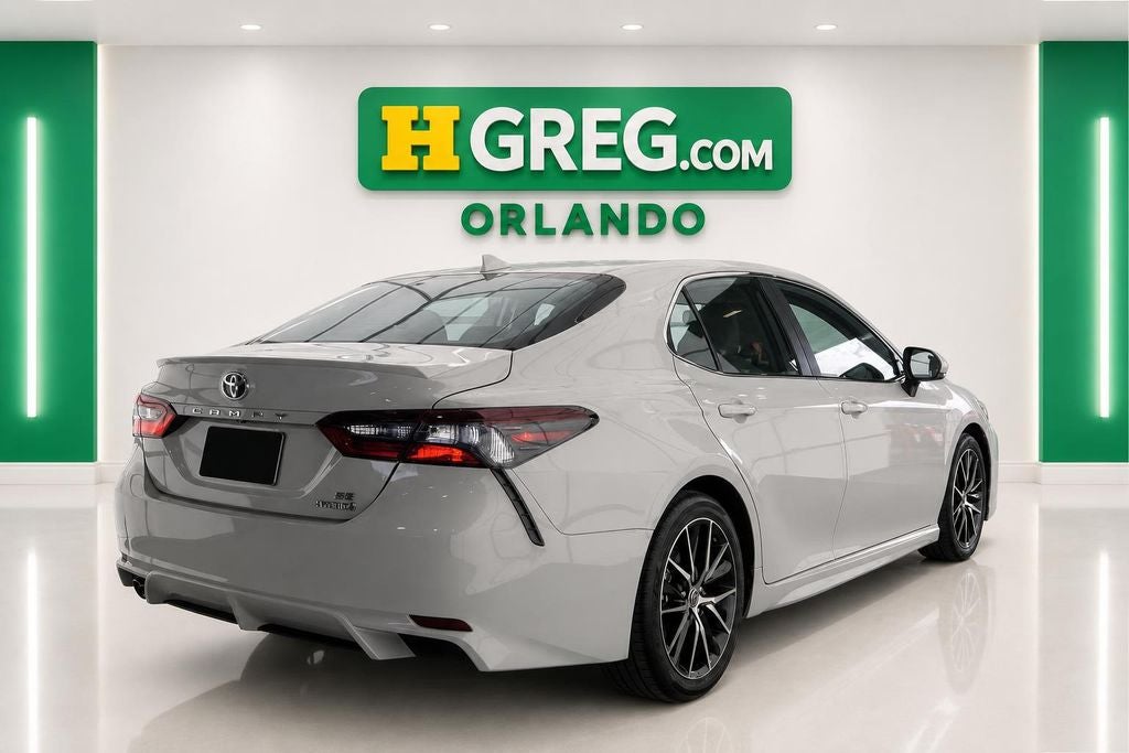 2024 Toyota Camry Hybrid SE