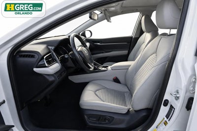 2024 Toyota Camry Hybrid SE