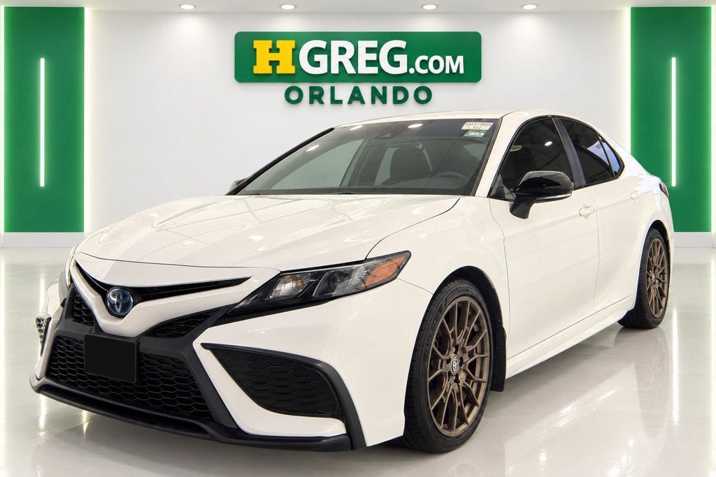2023 Toyota Camry Hybrid SE
