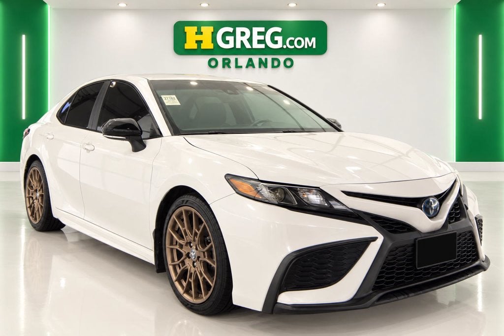 2023 Toyota Camry Hybrid SE