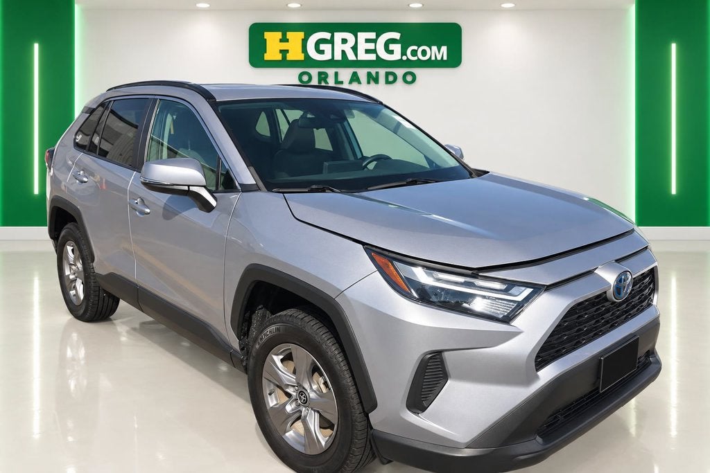 2022 Toyota RAV4 Hybrid XLE