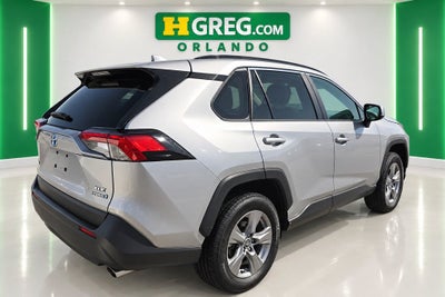 2022 Toyota RAV4 Hybrid XLE