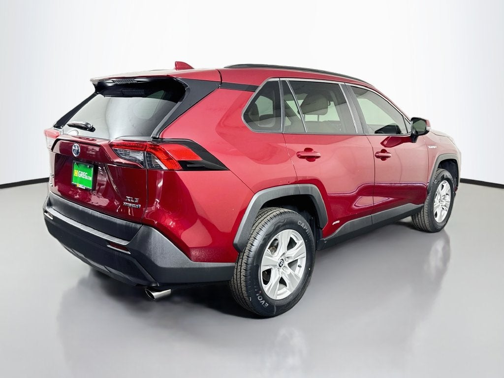 2021 Toyota RAV4 Hybrid XLE