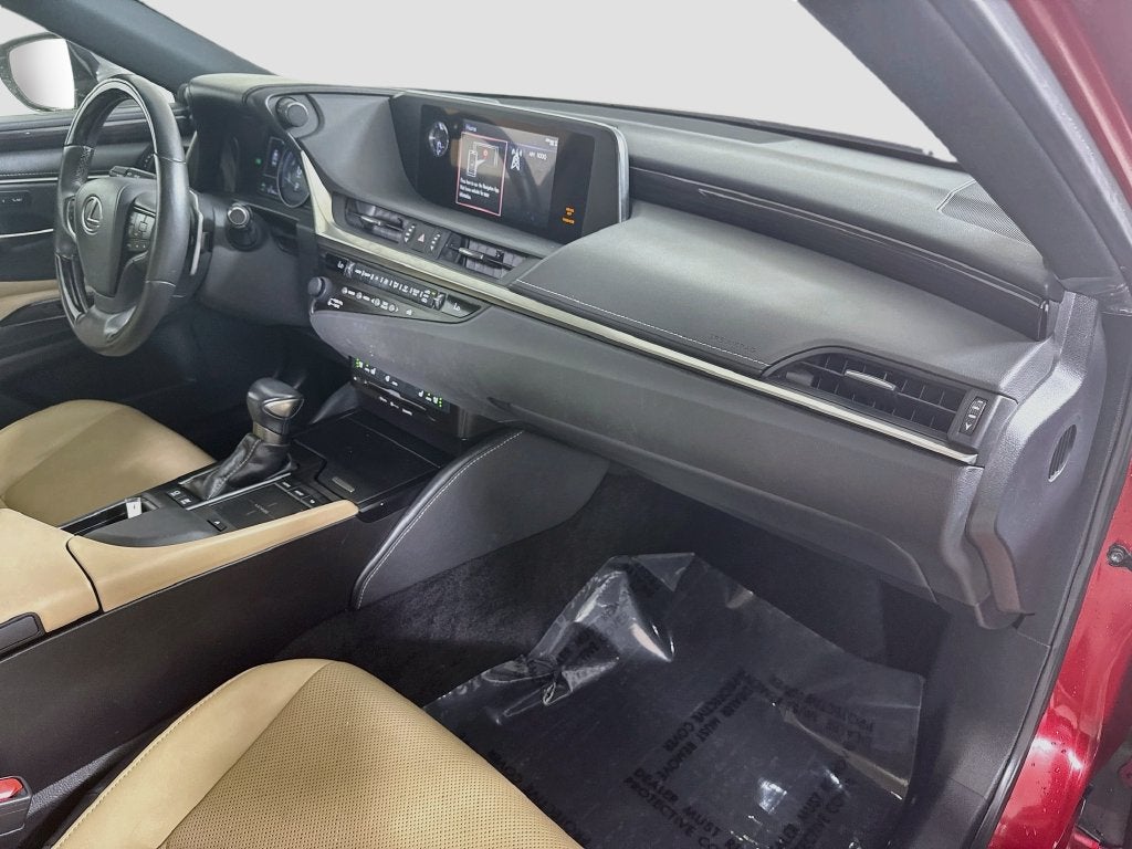 2020 Lexus ES 300h