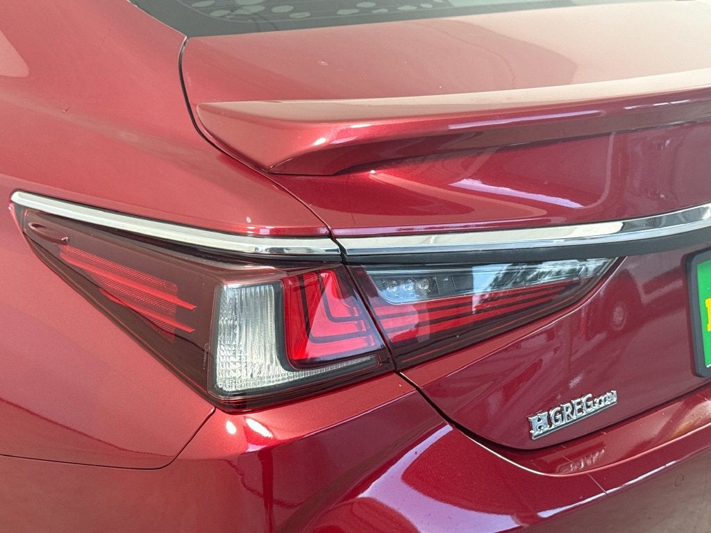 2020 Lexus ES 300h