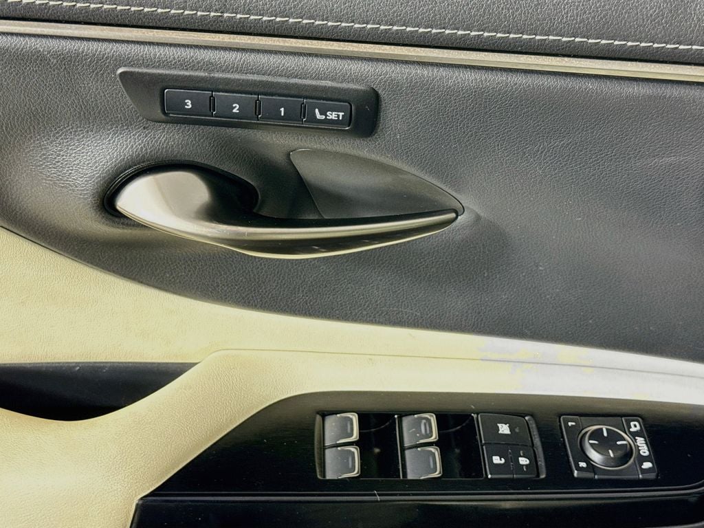 2022 Lexus ES 350