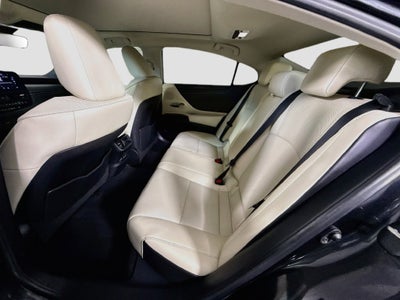 2022 Lexus ES 350